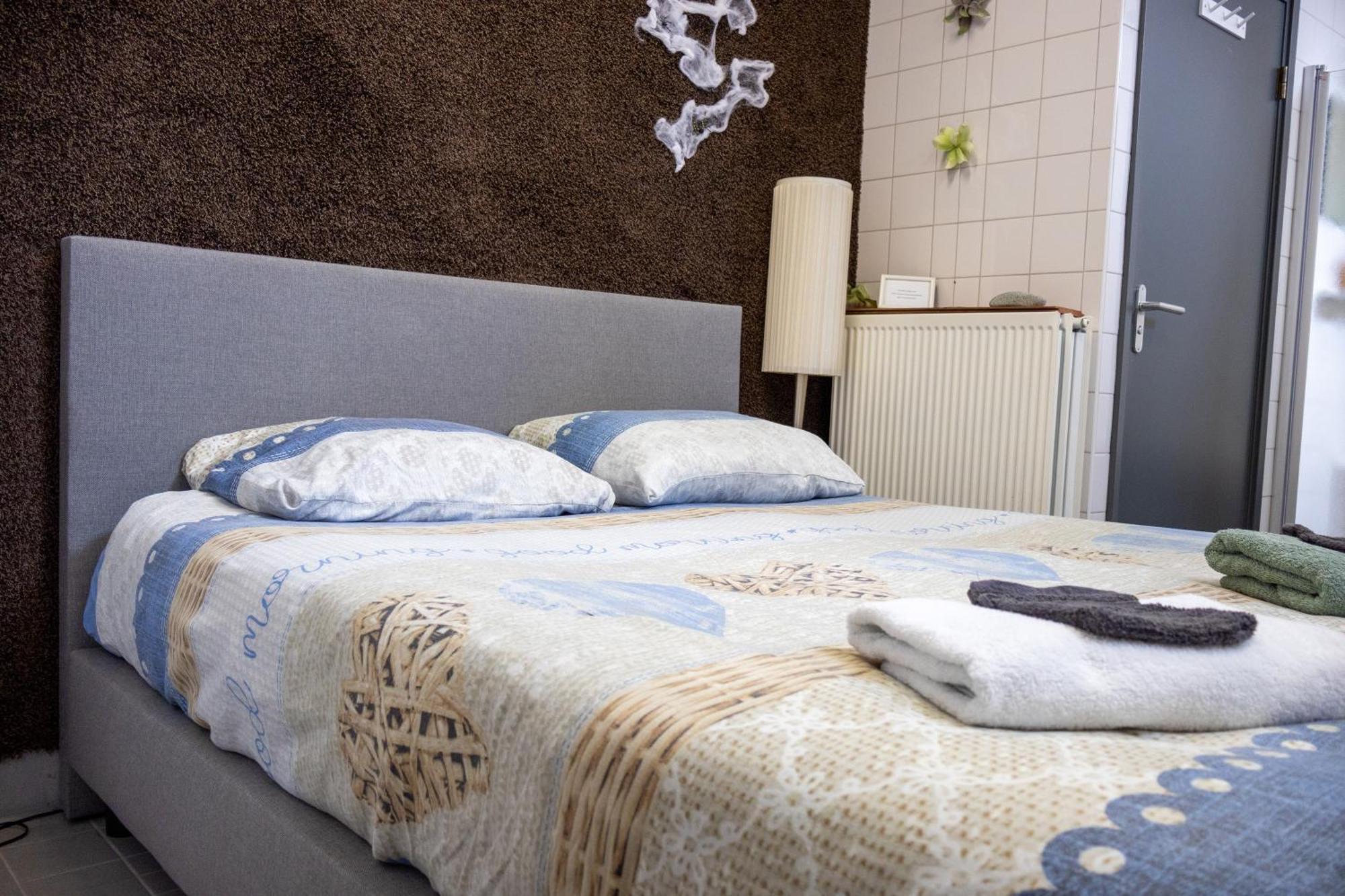 Voormalige Gevangenis Cel Bij B&B Gezond Aan Zee - Toegang Wellnesstuin Meerprijs Ouddorp Exterior foto